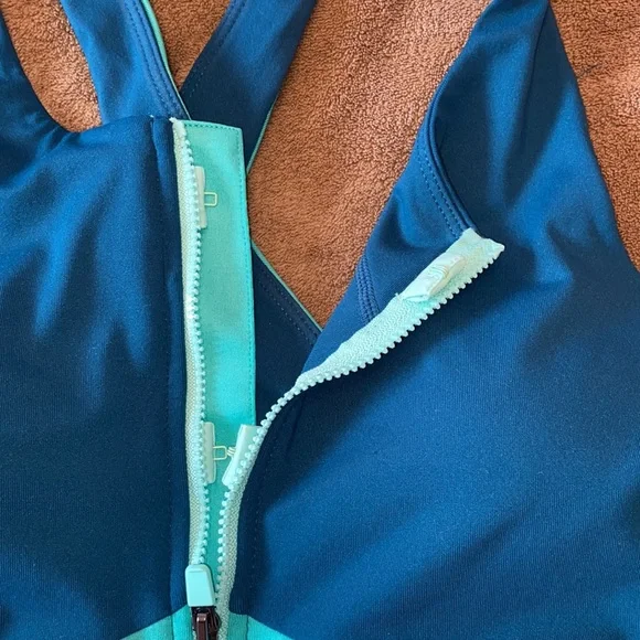 Fabletics Sports Bra - Picture 2 of 5